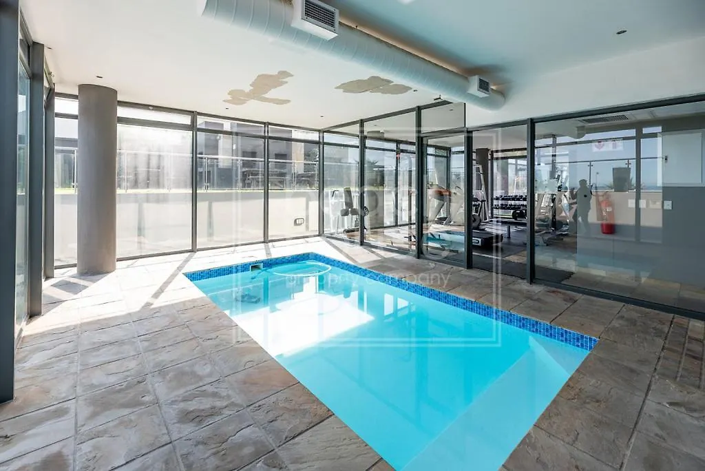 Luxury Beachfront Apartment In Blouberg- 1 Bedroom Bloubergstrand