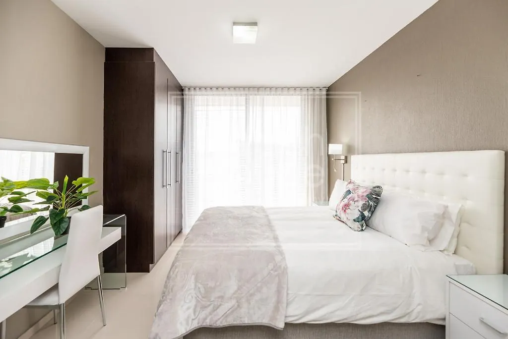 Luxury Beachfront Apartment In Blouberg- 1 Bedroom Bloubergstrand