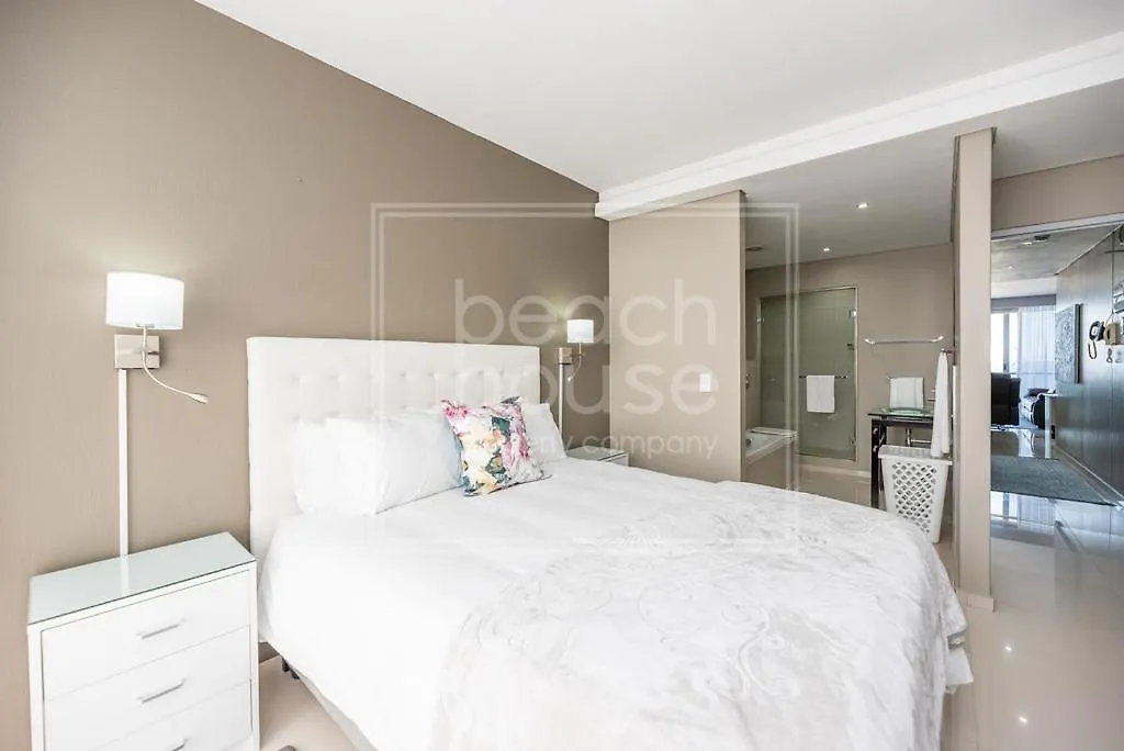 Luxury Beachfront Apartment In Blouberg- 1 Bedroom Bloubergstrand